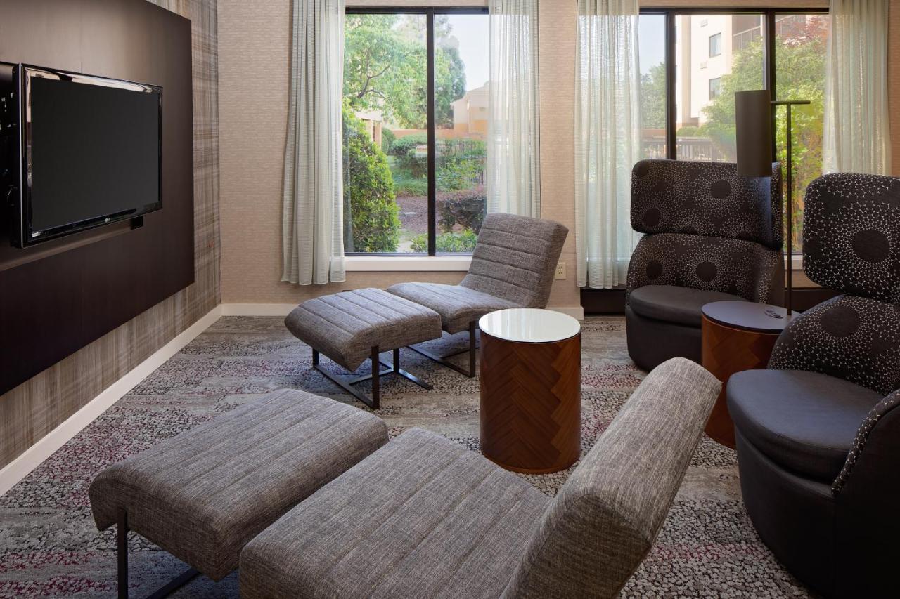 Courtyard Durham Near Duke University/Downtown Екстер'єр фото