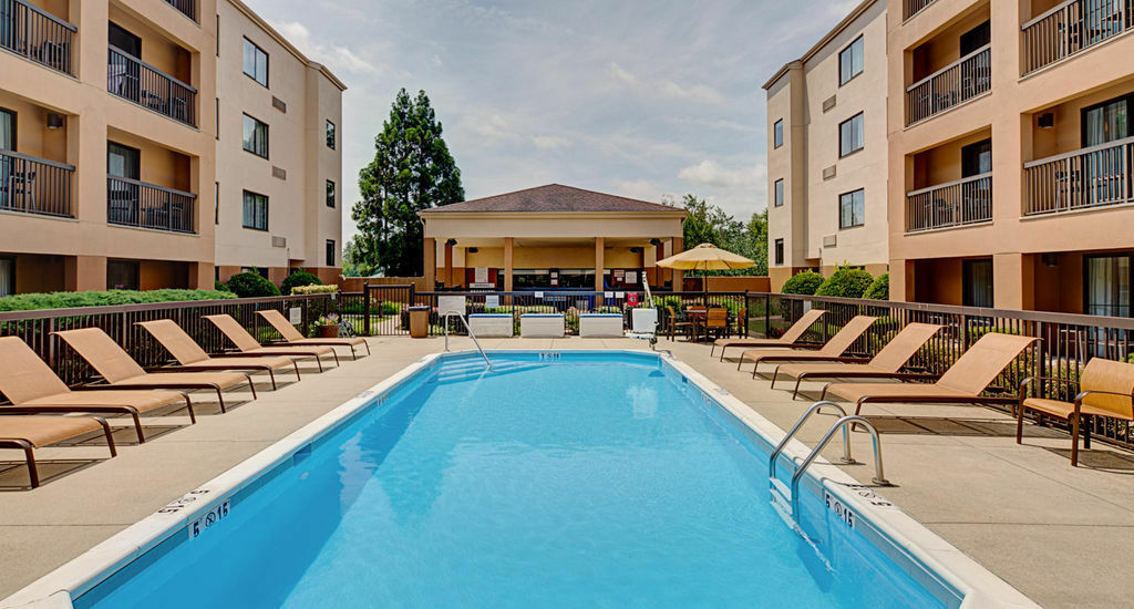 Courtyard Durham Near Duke University/Downtown Екстер'єр фото